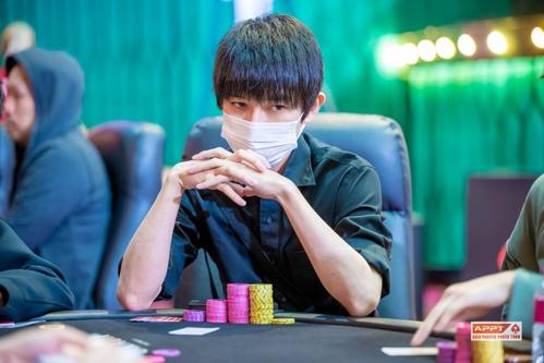 明大ポーカーの魅力と戦略